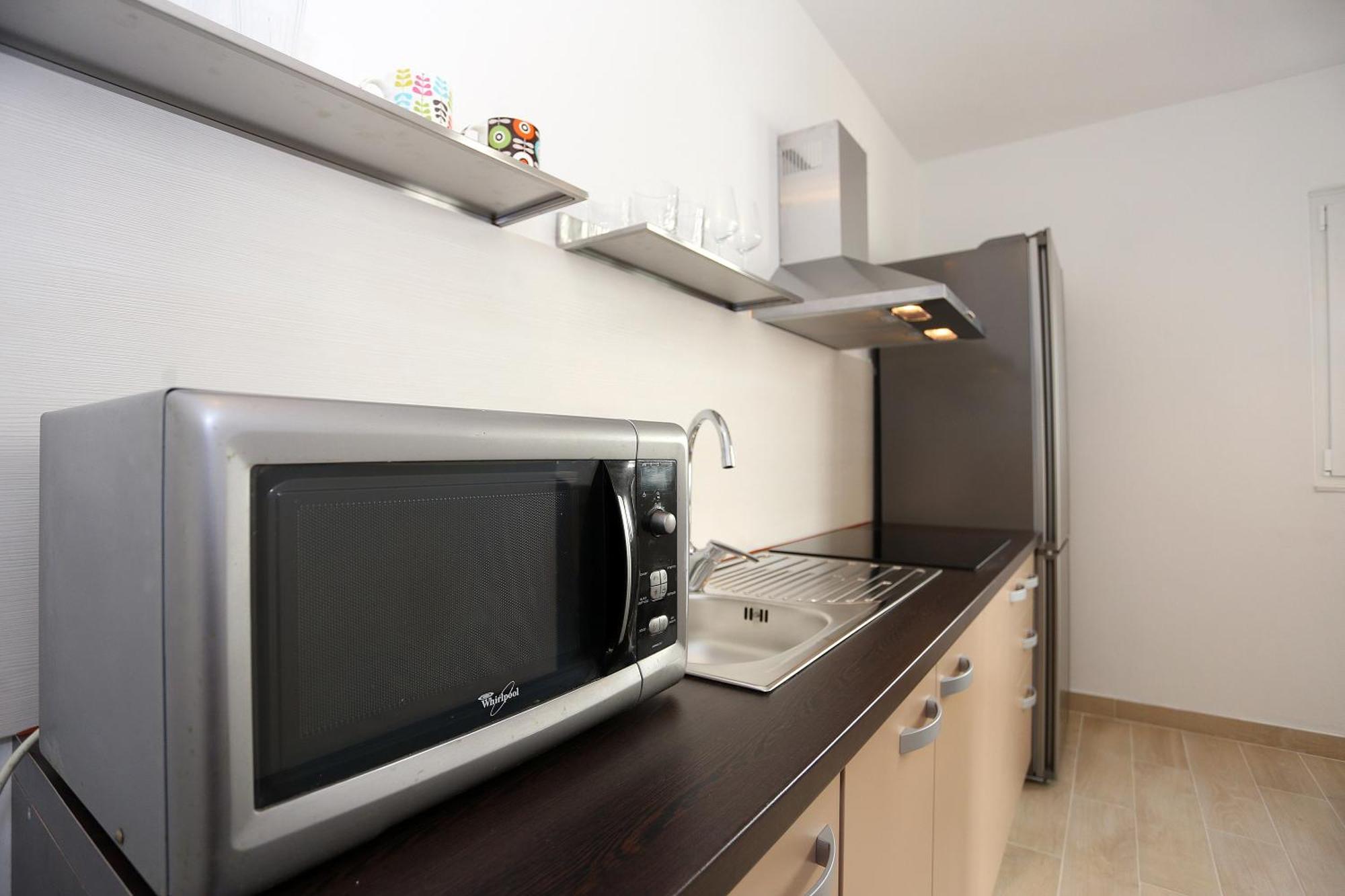 Apartments Ivan Spadina Tisno Esterno foto